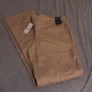 New York and Co bootcut khaki 6 average new
